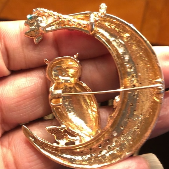 Red Owl/Moon Necklace/Brooch - Picture 3 of 4